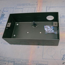 BOX- Radio electrical - Late GPW / MB